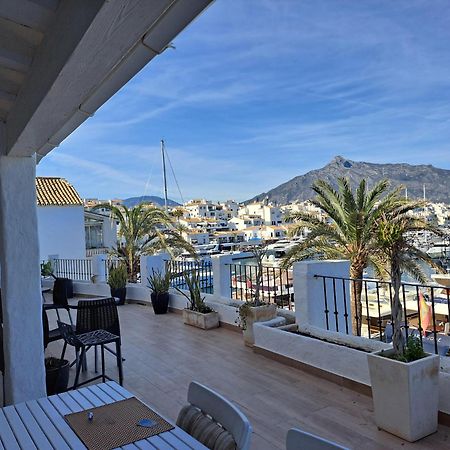 Private Suites In Huge Penthouse 1St Line Puerto Banus, Incredible Views, Jacuzzis Marbella Eksteriør bilde