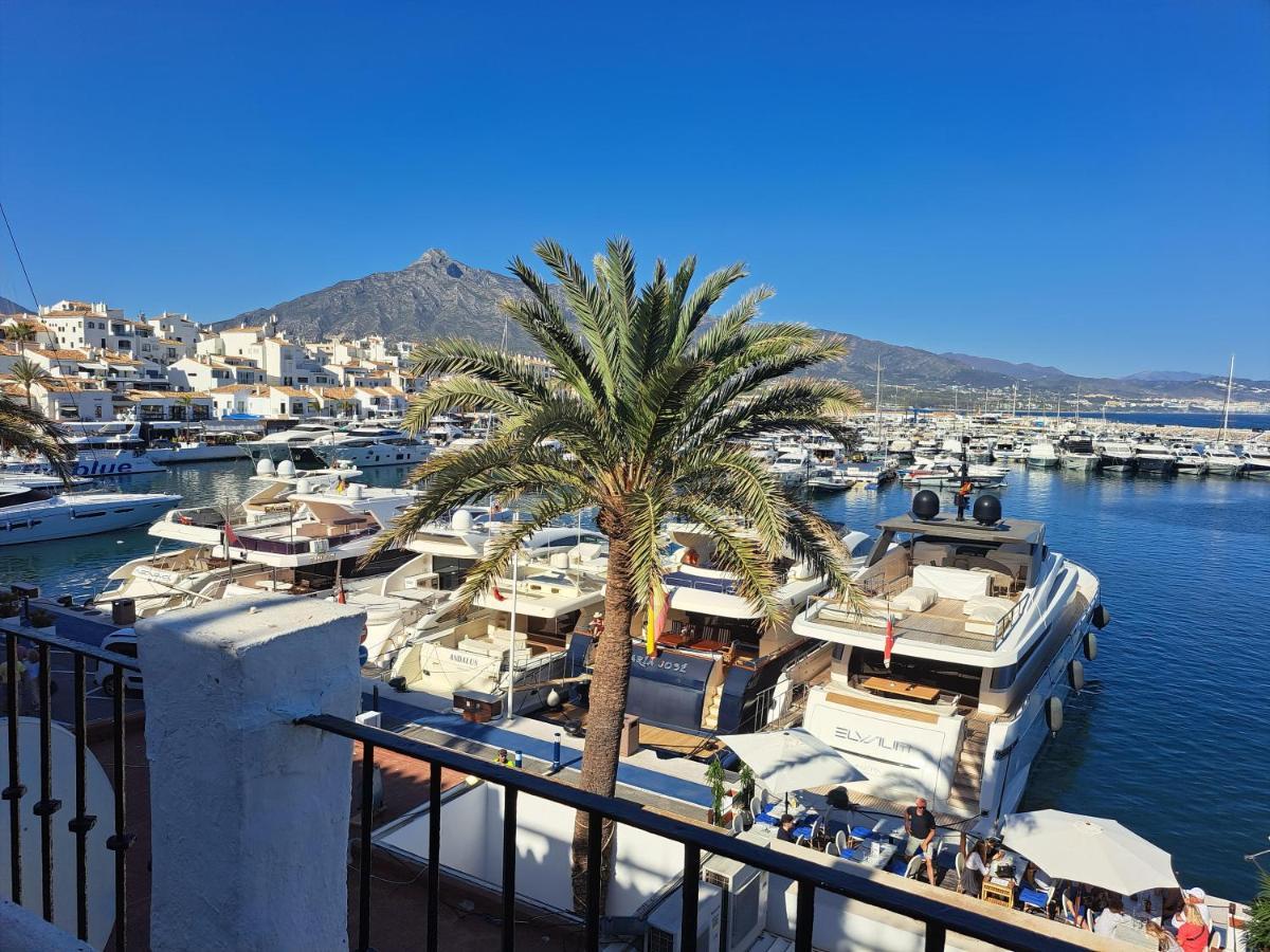 Private Suites In Huge Penthouse 1St Line Puerto Banus, Incredible Views, Jacuzzis Marbella Eksteriør bilde