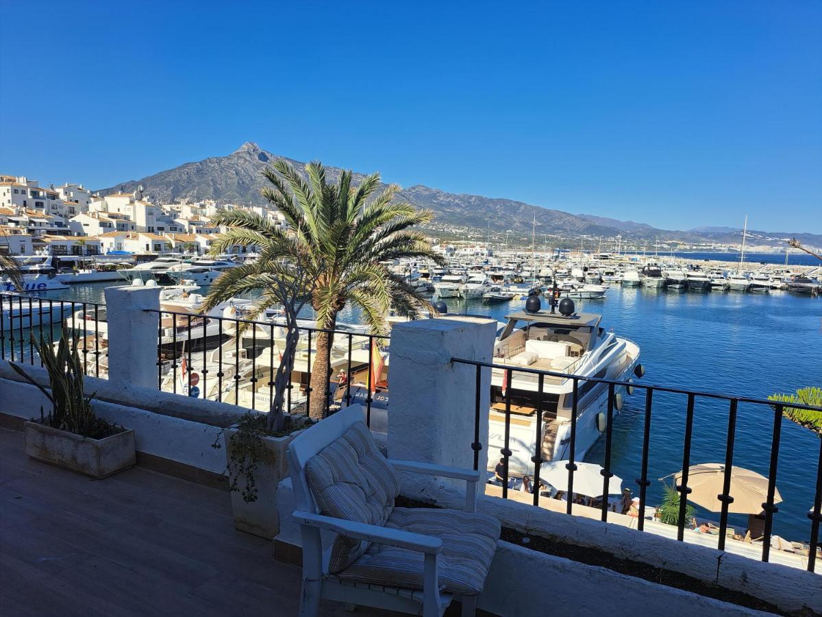 Private Suites In Huge Penthouse 1St Line Puerto Banus, Incredible Views, Jacuzzis Marbella Eksteriør bilde