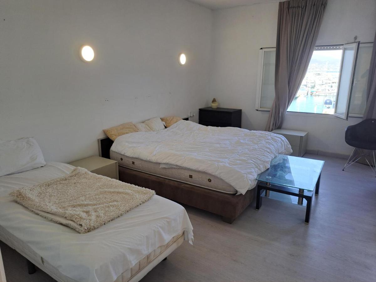 Private Suites In Huge Penthouse 1St Line Puerto Banus, Incredible Views, Jacuzzis Marbella Eksteriør bilde