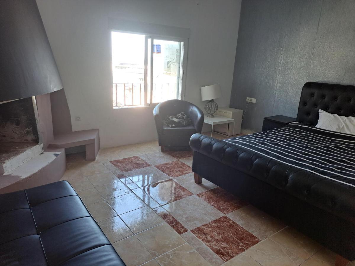 Private Suites In Huge Penthouse 1St Line Puerto Banus, Incredible Views, Jacuzzis Marbella Eksteriør bilde